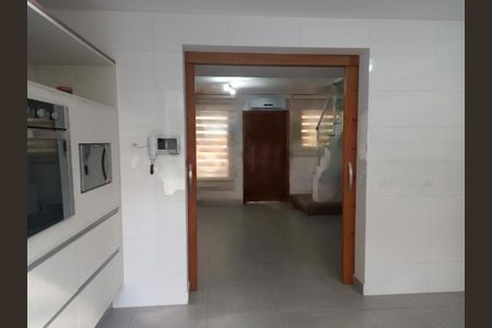 Casa à venda com 97m², 2 quartos e 1 vaga