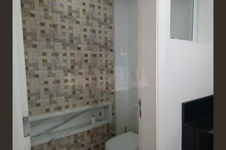 Casa à venda com 97m², 2 quartos e 1 vaga
