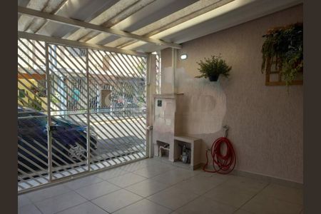 Casa à venda com 97m², 2 quartos e 1 vaga