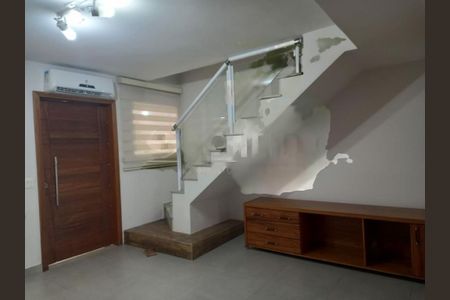 Casa à venda com 97m², 2 quartos e 1 vaga