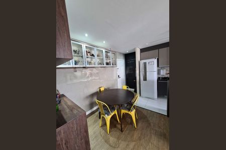 Apartamento à venda com 65m², 2 quartos e 1 vaga