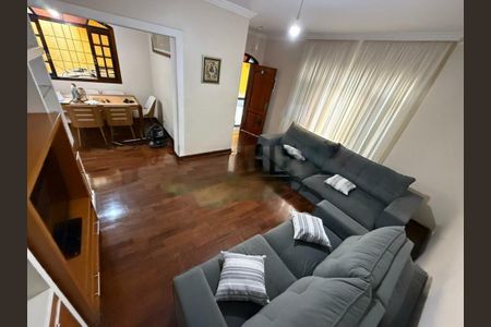 Casa à venda com 5 quartos, 160m² em Vila Capela, São Paulo
