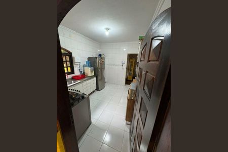 Casa à venda com 5 quartos, 160m² em Vila Capela, São Paulo
