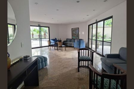 Apartamento à venda com 220m², 4 quartos e 3 vagas