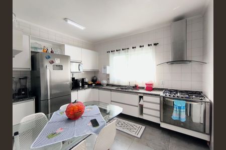Casa de condomínio à venda com 110m², 3 quartos e 2 vagas