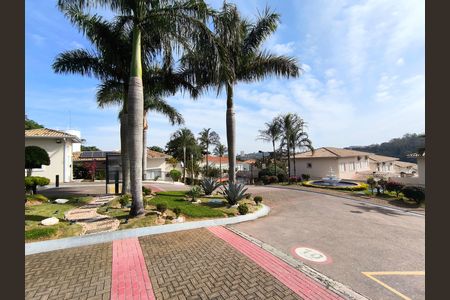 Casa de condomínio à venda com 110m², 3 quartos e 2 vagas