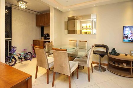 Apartamento à venda com 70m², 3 quartos e 1 vaga Apartamento à venda com 70m², 3 quartos e 1 vagaSala