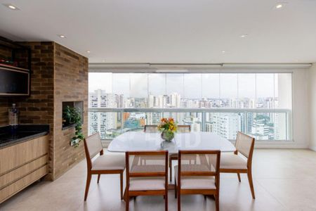 Apartamento à venda com 135m², 3 quartos e 2 vagas