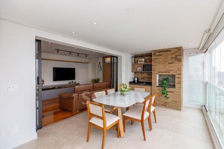Apartamento à venda com 135m², 3 quartos e 2 vagas