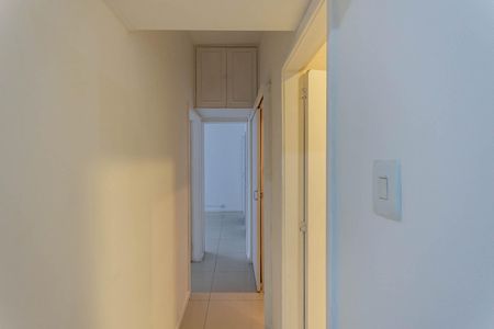 Corredor de apartamento para alugar com 2 quartos, 65m² em Tijuca, Rio de Janeiro