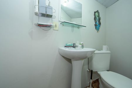 Casa à venda com 90m², 2 quartos e sem vaga Casa à venda com 90m², 2 quartos e sem vagaBANHEIRO1
