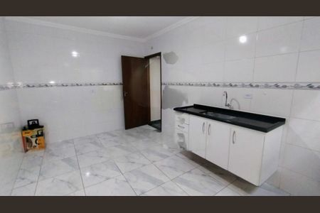 Casa à venda com 142m², 2 quartos e 2 vagas