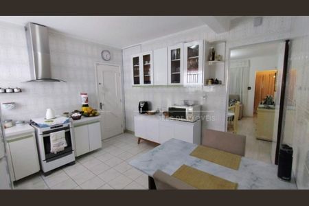 Casa à venda com 126m², 2 quartos e 1 vaga