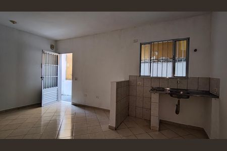 Casa para alugar com 1 quarto, 20m² em Vila Francos, São Paulo