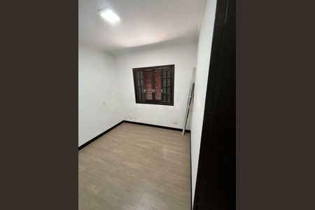 Casa à venda com 175m², 3 quartos e 4 vagas