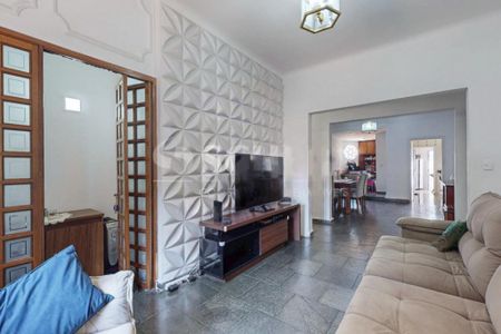 Casa à venda com 4 quartos, 220m² em Indianópolis, São Paulo