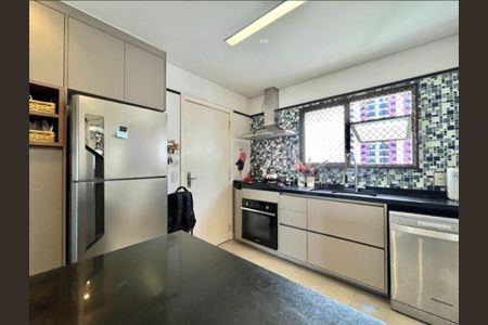Apartamento à venda com 75m², 2 quartos e 3 vagas