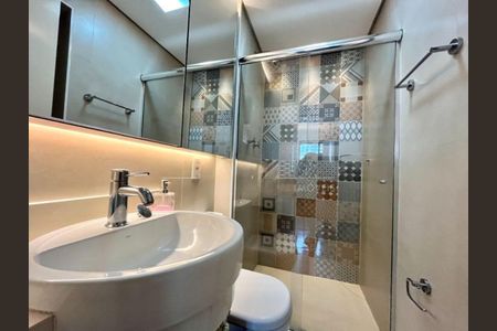 Apartamento à venda com 75m², 2 quartos e 3 vagas