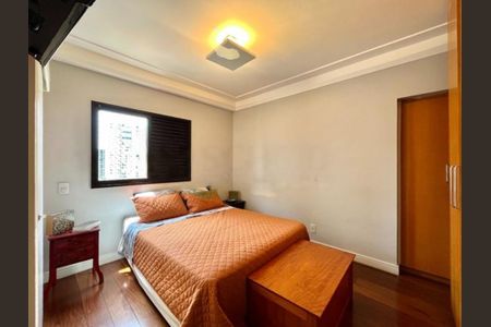 Apartamento à venda com 75m², 2 quartos e 3 vagas