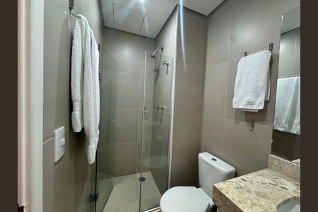 Studio para alugar com 34m², 1 quarto e 1 vaga Studio para alugar com 34m², 1 quarto e 1 vagaBanheiro