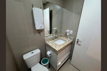 Studio para alugar com 34m², 1 quarto e 1 vaga Studio para alugar com 34m², 1 quarto e 1 vagaBanheiro