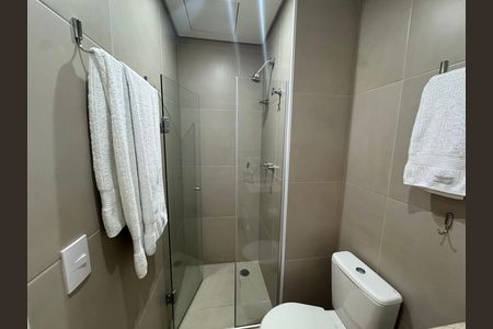 Studio para alugar com 34m², 1 quarto e 1 vaga Studio para alugar com 34m², 1 quarto e 1 vagaBanheiro