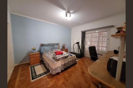 Casa à venda com 282m², 4 quartos e 4 vagas