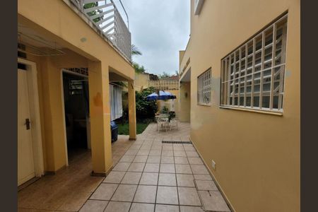 Casa à venda com 282m², 4 quartos e 4 vagas