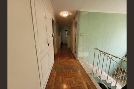 Casa à venda com 282m², 4 quartos e 4 vagas