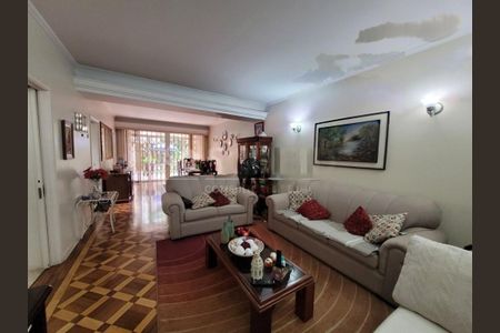 Casa à venda com 4 quartos, 282m² em Campo Belo, São Paulo