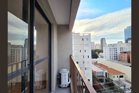 Varanda de kitnet/studio para alugar com 1 quarto, 26m² em Vila Olímpia, São Paulo