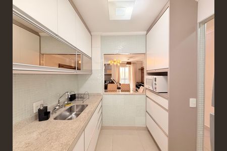Apartamento para alugar com 78m², 2 quartos e 2 vagasCozinha