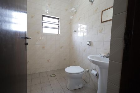 Casa à venda com 290m², 3 quartos e 5 vagas Casa à venda com 290m², 3 quartos e 5 vagasBanheiro 3