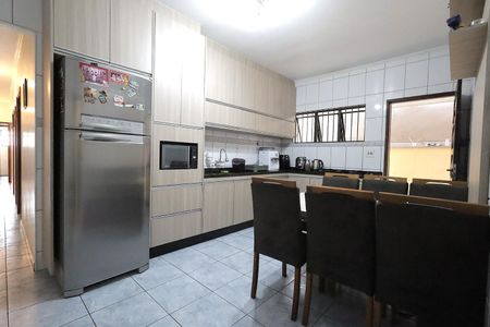 Casa à venda com 290m², 3 quartos e 5 vagas Casa à venda com 290m², 3 quartos e 5 vagasCozinha