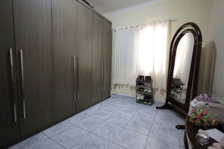 Quarto 1 de casa à venda com 3 quartos, 290m² em Utinga, Santo André
