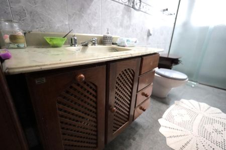 Casa à venda com 290m², 3 quartos e 5 vagas Casa à venda com 290m², 3 quartos e 5 vagasBanheiro