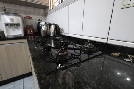 Casa à venda com 290m², 3 quartos e 5 vagas Casa à venda com 290m², 3 quartos e 5 vagasCozinha