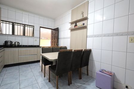 Casa à venda com 290m², 3 quartos e 5 vagas Casa à venda com 290m², 3 quartos e 5 vagasCozinha