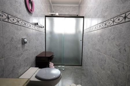 Casa à venda com 290m², 3 quartos e 5 vagas Casa à venda com 290m², 3 quartos e 5 vagasBanheiro