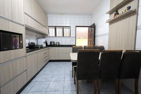 Casa à venda com 290m², 3 quartos e 5 vagas Casa à venda com 290m², 3 quartos e 5 vagasCozinha