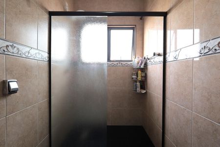 Casa à venda com 290m², 3 quartos e 5 vagas Casa à venda com 290m², 3 quartos e 5 vagasBanheiro Suíte