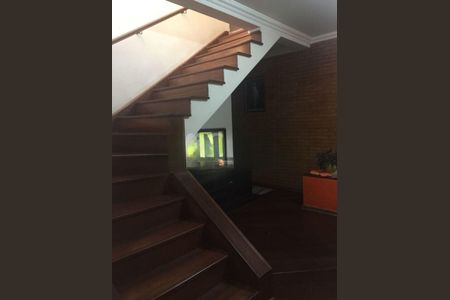Casa à venda com 196m², 3 quartos e 2 vagas