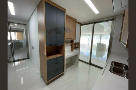 Apartamento à venda com 186m², 3 quartos e 3 vagas