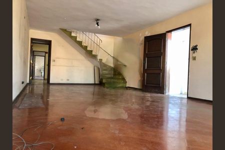 Casa à venda com 3 quartos, 212m² em Jardim Umuarama, São Paulo