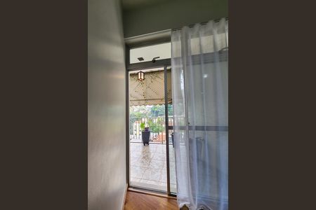 Apartamento à venda com 54m², 1 quarto e 1 vaga Apartamento à venda com 54m², 1 quarto e 1 vagaVaranda