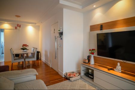 Apartamento à venda com 87m², 3 quartos e 2 vagas Apartamento à venda com 87m², 3 quartos e 2 vagasSala