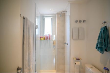 Apartamento à venda com 87m², 3 quartos e 2 vagas Apartamento à venda com 87m², 3 quartos e 2 vagasBanheiro Social