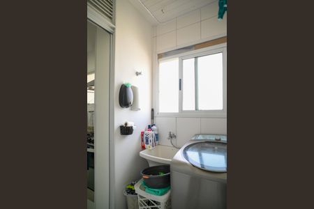 Apartamento à venda com 87m², 3 quartos e 2 vagas Apartamento à venda com 87m², 3 quartos e 2 vagasÁrea de Serviço