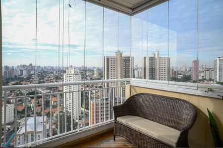 Apartamento à venda com 87m², 3 quartos e 2 vagas Apartamento à venda com 87m², 3 quartos e 2 vagasVaranda