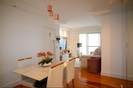 Apartamento à venda com 87m², 3 quartos e 2 vagas Apartamento à venda com 87m², 3 quartos e 2 vagasSala